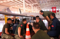 [ẢNH] UAV Bayraktar TB2 Ukraine lần đầu tấn công vào Donbass?