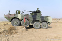 [ẢNH] Lính gìn giữ hòa bình chê tơi tả thiết giáp Trung Quốc