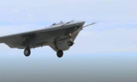 [ẢNH] UAV S-70 Okhotnik Nga sẽ đảm nhiệm vai trò hủy diệt UAV tấn công