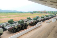 [ẢNH] Lính gìn giữ hòa bình chê tơi tả thiết giáp Trung Quốc