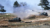 [ẢNH] Pháo binh Thổ Nhĩ Kỳ bất ngờ tấn công dữ dội quân đội chính phủ Syria