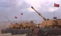 [ẢNH] Pháo binh Thổ Nhĩ Kỳ bất ngờ tấn công dữ dội quân đội chính phủ Syria