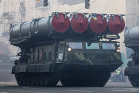 [ẢNH] Cựu chỉ huy ly khai nói về hai kịch bản với Ukraine nếu Nga can thiệp vào Donbass