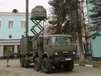 [ẢNH] Nga bất ngờ đưa hệ thống tác chiến điện tử huyền thoại Avtobaza-M tới Hmeimim