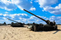 [ẢNH] Quân đội Ukraine tấn công dữ dội Donbass bằng pháo hạng nặng