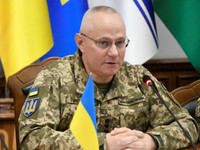 [ẢNH] Tổng tham mưu trưởng Quân đội Ukraine tuyên bố bắt đầu chiến dịch tại Donbass