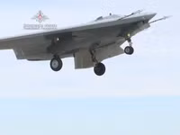 [ẢNH] UAV tàng hình Okhotnik tiếp theo của Nga sẽ có 