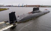 [ẢNH] Tại sao hoán cải tàu ngầm Dmitry Donskoy để mang 200 tên lửa Kalibr là ý tưởng tồi?