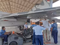 [ẢNH] Báo Nga ngạc nhiên khi ''lão tướng'' Su-22 được trang bị 