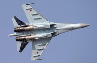 Mỹ dùng phương pháp cây gậy và củ cà rốt để chống lại tiêm kích Su-35 Nga