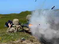 Washington cho phép các nước Baltic chuyển giao vũ khí Mỹ cho Ukraine