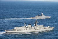 Hải quân Nga tập trận ngay sát bờ biển khiến Anh 'giật mình'