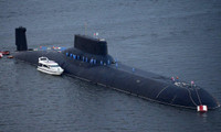 Tàu ngầm hạt nhân siêu lớn Dmitry Donskoy bất ngờ ra khơi khi có tin đã bị loại biên