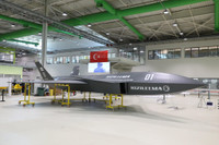 Ukraine giúp Thổ Nhĩ Kỳ có được UAV Bayraktar Kizilelma tàng hình siêu thanh cực mạnh