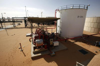 Một sai lầm quan trọng khiến phương Tây không thể từ bỏ dầu của Nga trong tương lai gần