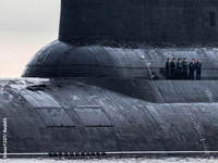 Tàu ngầm hạt nhân siêu lớn Dmitry Donskoy bất ngờ ra khơi khi có tin đã bị loại biên