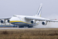 Vận tải cơ An-124 Ukraine tham gia tích cực trong cuộc điều quân lớn của NATO