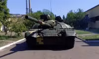 [ẢNH] Ukraine tung vào chiến trường miền Đông xe tăng chủ chiến mạnh hơn T-72B3