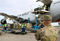 Kinh ngạc trước danh sách đủ các thể loại vũ khí Mỹ ồ ạt chuyển tới Ukraine