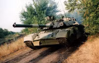 Ukraine tung xe tăng T-84U Oplot ra chiến trường quyết đấu T-90M Nga