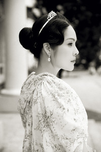 Dương Cẩm Lynh tiết lộ vẫn đi đóng phim giữa mùa dịch Covid-19 