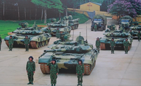 [ẢNH] Báo Nga trầm trồ trước xe tăng T-90 bằng bê tông của Việt Nam khi hoàn thiện