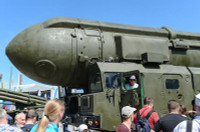 [ẢNH] Nga bất ngờ loại biên số lượng lớn ICBM 