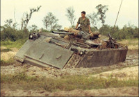 [ẢNH] Báo Nga ngạc nhiên trước thiết giáp phun lửa chiến lợi phẩm của Việt Nam