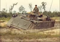 [ẢNH] Báo Nga ngạc nhiên trước thiết giáp phun lửa chiến lợi phẩm của Việt Nam