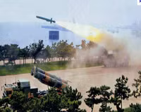 [ẢNH] Vì sao tên lửa chống hạm tầm xa ‘ưng kích’ 62 sớm bị Trung Quốc loại biên?