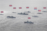 [ẢNH] ‘Vén màn’ vụ hai chiến hạm Nga ‘xuyên thủng’ nhóm tác chiến tàu sân bay Anh