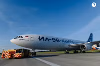 Bộ Quốc phòng Nga nên trở thành khách hàng chính của máy bay Il-96-400M?