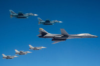 Mỹ bất ngờ 'gọi tái ngũ' oanh tạc cơ B-1B Lancer từ 'nghĩa địa'