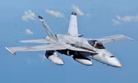 [ẢNH] Tiêm kích F/A-18 Hornet bay ngay trên đầu tổ hợp phòng không S-400 Triumf