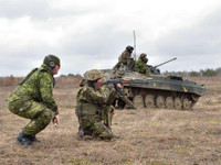 Canada từ chối gửi quân tới Ukraine vì lo ngại phản ứng cứng rắn từ Nga