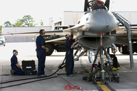 Tên lửa AIM-120 AMRAAM trên tiêm kích F-16 gây nguy cơ lớn cho Không quân Nga