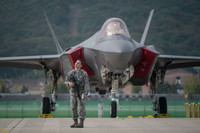 Mỹ tốn số tiền khổng lồ 200 triệu USD cho việc tái sản xuất một tiêm kích F-22