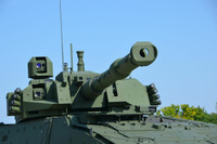 Xe tăng Leopard 1A5 cổ điển sánh ngang T-14 Armata nhờ tháp pháo Cockerill 3105 