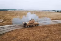 Xe tăng Leopard 1A5 cổ điển sánh ngang T-14 Armata nhờ tháp pháo Cockerill 3105 