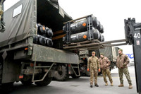 Ông Trump: Thỏa thuận khoáng sản sẽ giúp Ukraine có thêm ‘hàng tỷ USD viện trợ’ và ‘rất nhiều vũ khí’