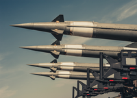 Bộ trưởng Quốc phòng Mỹ bất ngờ nói về khả năng giao vũ khí hạt nhân cho Ukraine