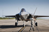 Sự cố radar APG-85 đe dọa chương trình nâng cấp hàng loạt tiêm kích F-35