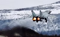 Tiêm kích MiG-25 Liên Xô đã đánh lừa tình báo NATO như thế nào?