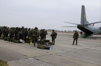 Quân đội Nga tập trung tới 1.200 xe tăng, thiết giáp áp sát biên giới Ukraine