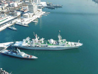 Con tàu kỳ lạ 'Nguyên soái Krylov' của Nga gây chấn động phương Tây