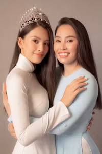 Tiểu Vy lưu lại hình ảnh tuổi thanh xuân cùng mẹ