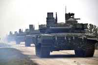 [ẢNH] Serbia điều xe tăng tối tân mới được Nga viện trợ tới biên giới Kosovo