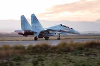 [ẢNH] Phiến quân bắn tên lửa vào căn cứ Nga gây thương vong nghiêm trọng?