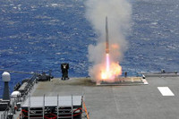 [ẢNH] Tàu sân bay Nhật Bản phô diễn hỏa lực không thua kém Đô đốc Kuznetsov Nga