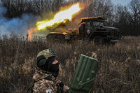 Tổng thống Trump tăng mạnh viện trợ cho Ukraine khi Nga chuẩn bị mở cuộc tấn công lớn